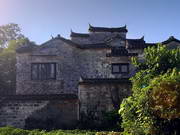 Long Lane Inn-Beyond The River de Hongcun