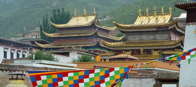 Monastère de Longwu Huangnan Qinghai