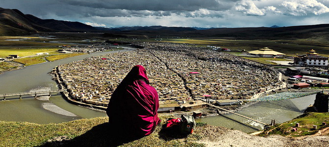 Monastère de Yarchen gar Ganzi Sichuan