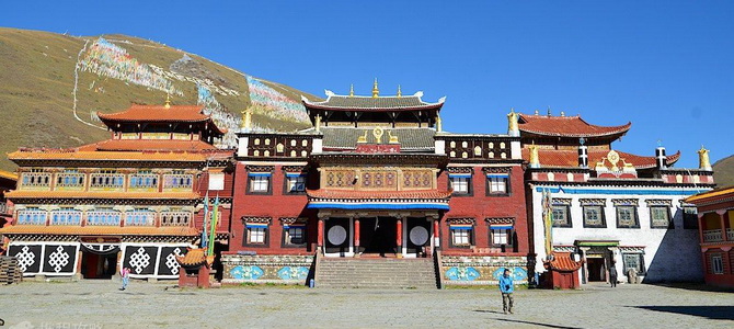 Monastère de Lhagang Ganzi Sichuan
