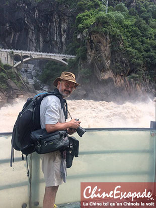 Dans les Gorges du Saut du Tigre, Chine Escapade