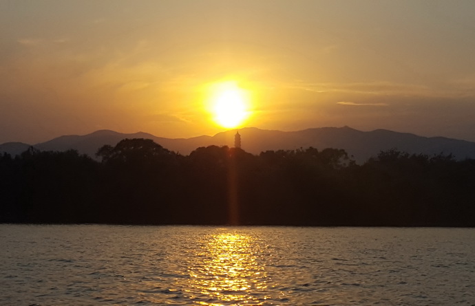 Palais d'été au coucher du soleil